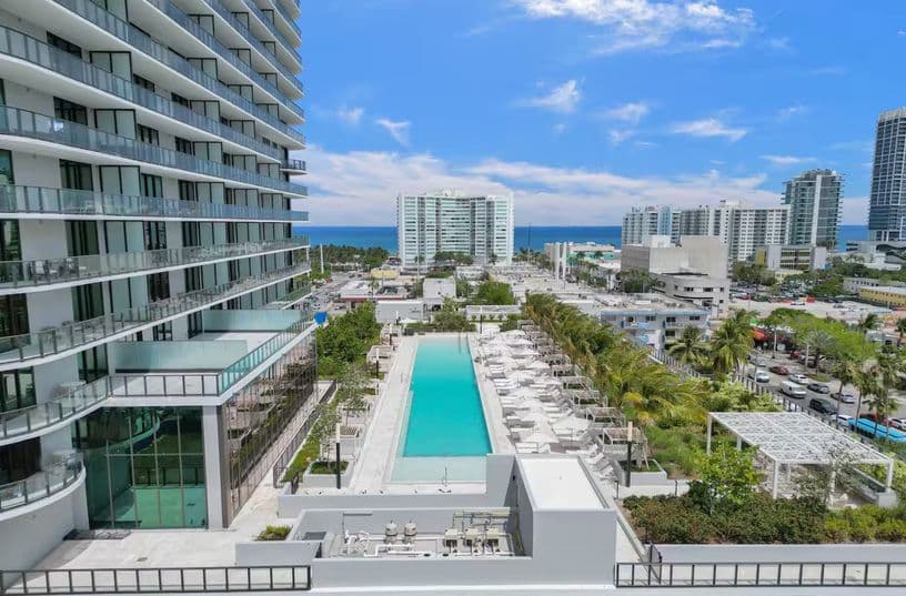 1705POOL-1